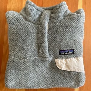 Women’s size M Patagonia fleece pull over